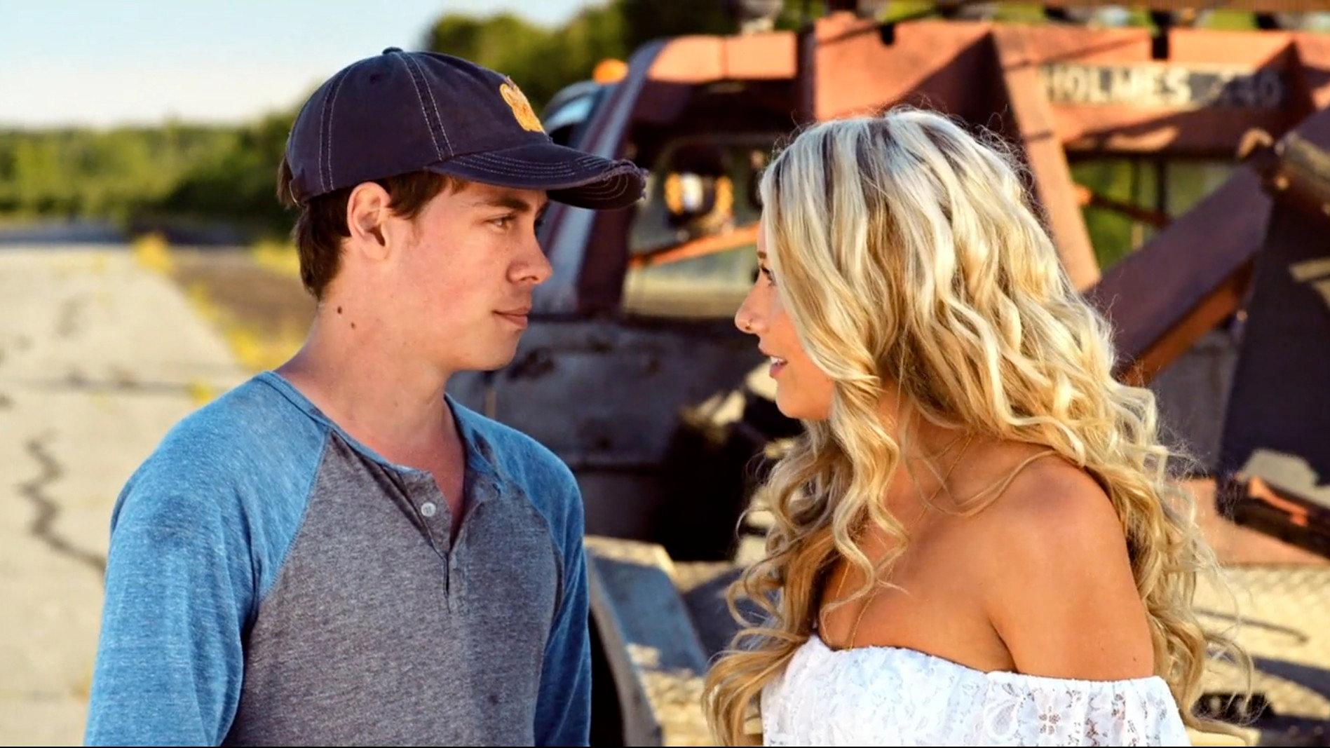 Country Crush 2017 movie scene