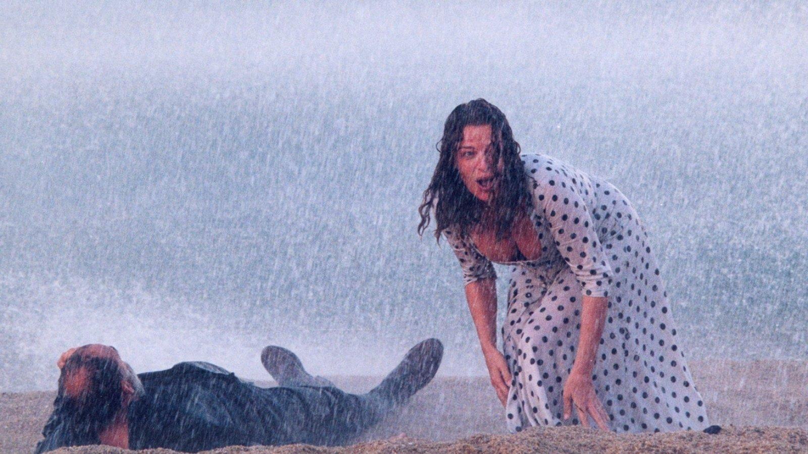 Eternity and a Day 1998 movie scene