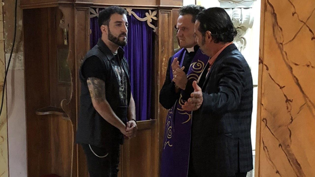 Din Don: Una Parrocchia In Due 2018 movie scene