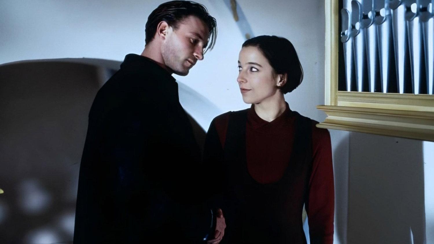 Anna: Under the Spell of Evil 1995 movie scene