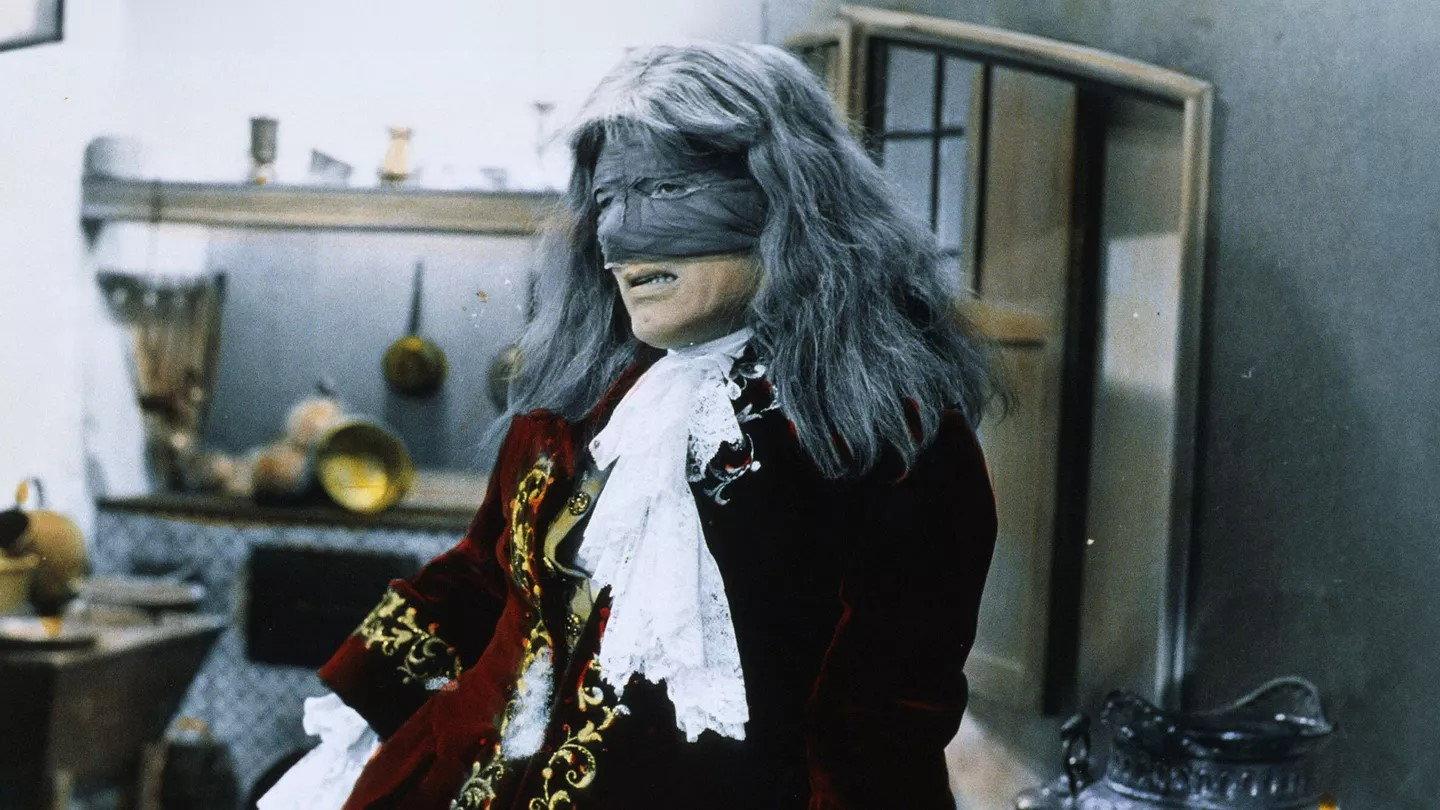 Le Bossu 1969 movie scene