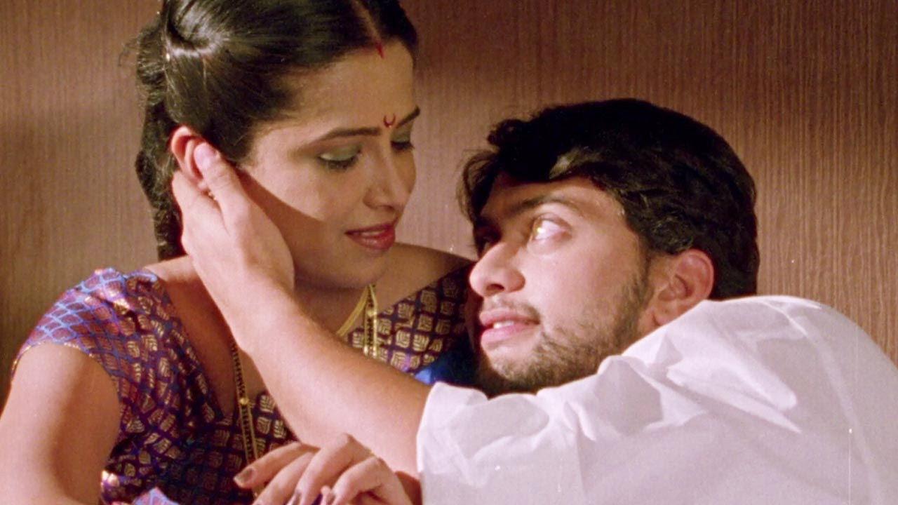 Maitri Jivachi 2010 movie scene