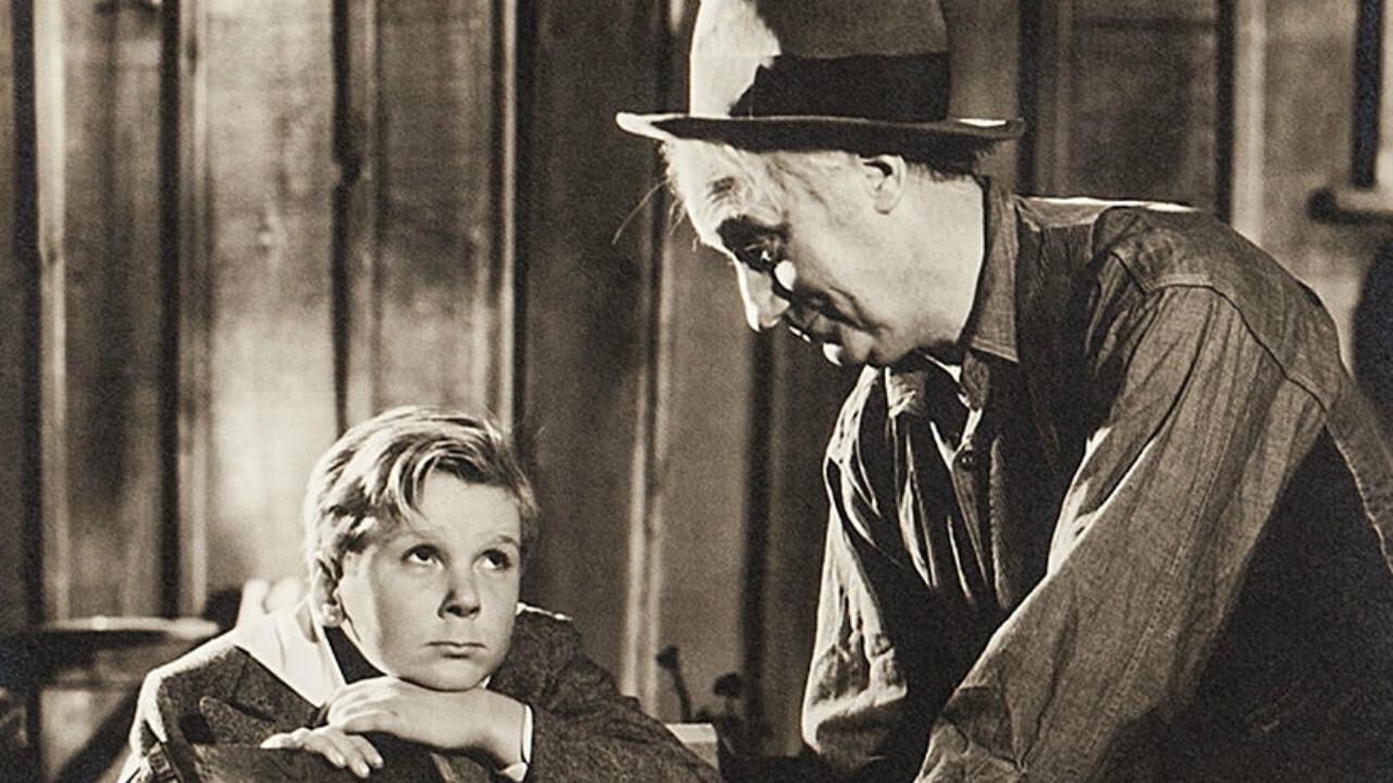 Peck's Bad Boy 1934 movie scene
