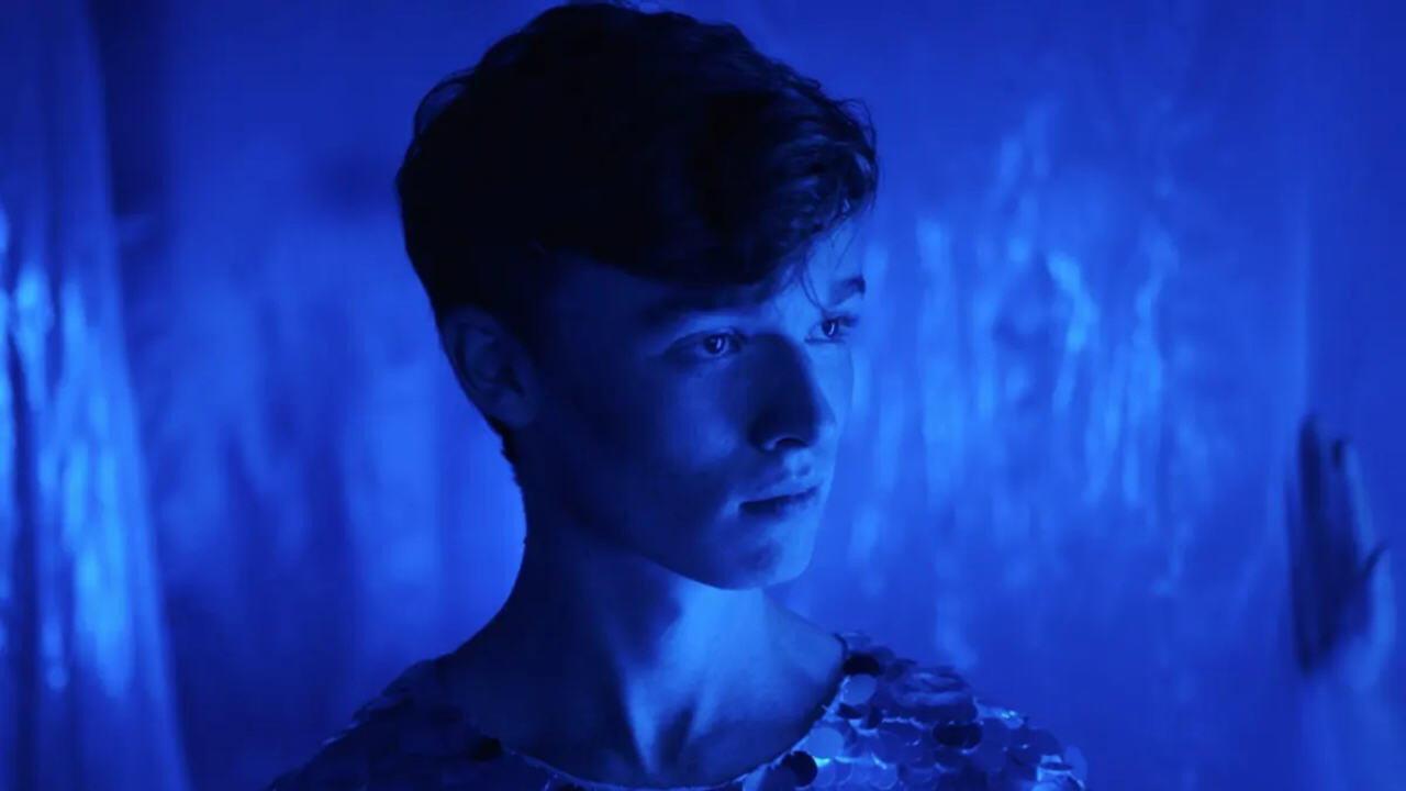 Sequin in a Blue Room 2019 movie scene