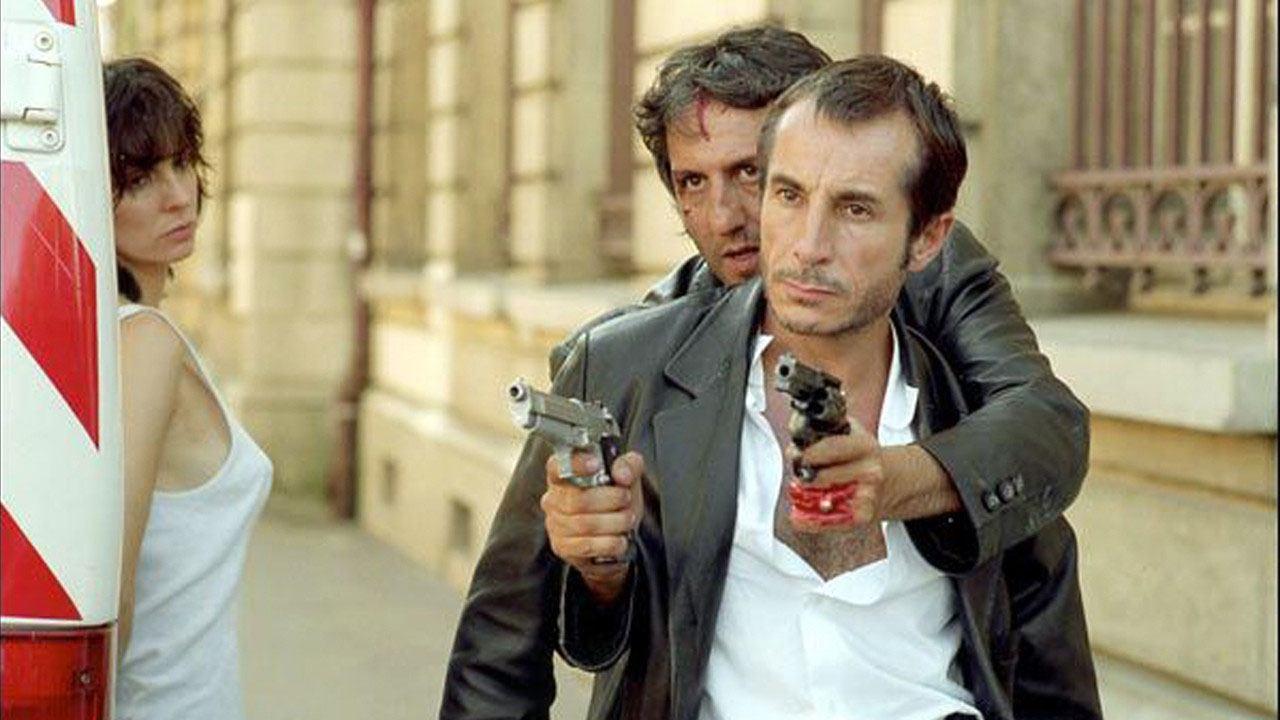 Gangsters 2002 movie scene