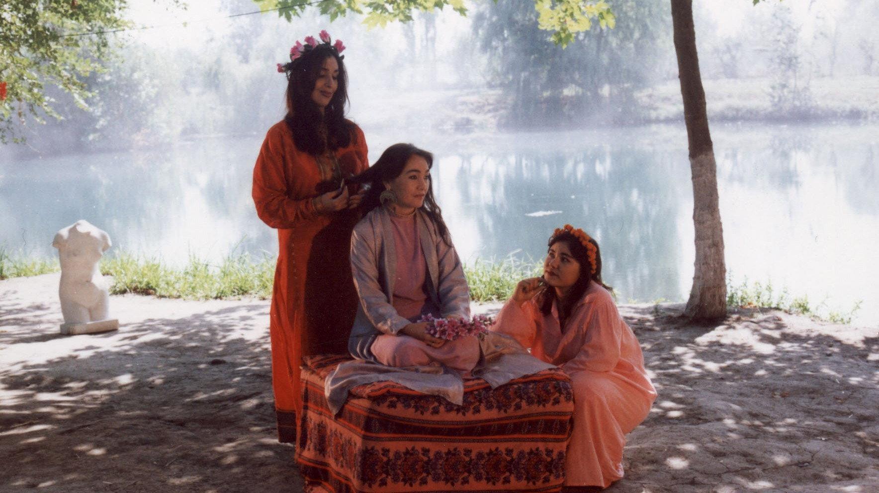 Women's Paradise 2000 movie scene