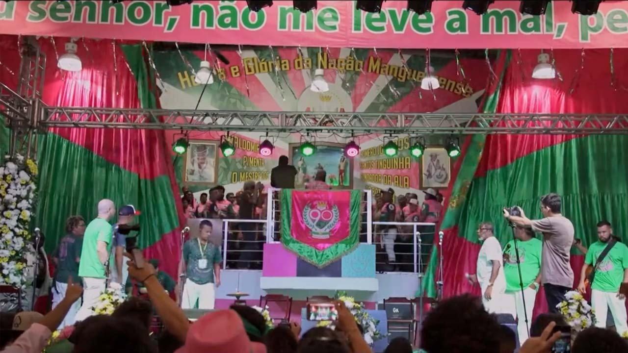 Mangueira in 2 Beats 2019 movie scene