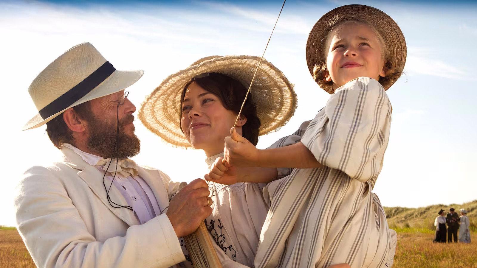 Marie Kroyer 2012 movie scene