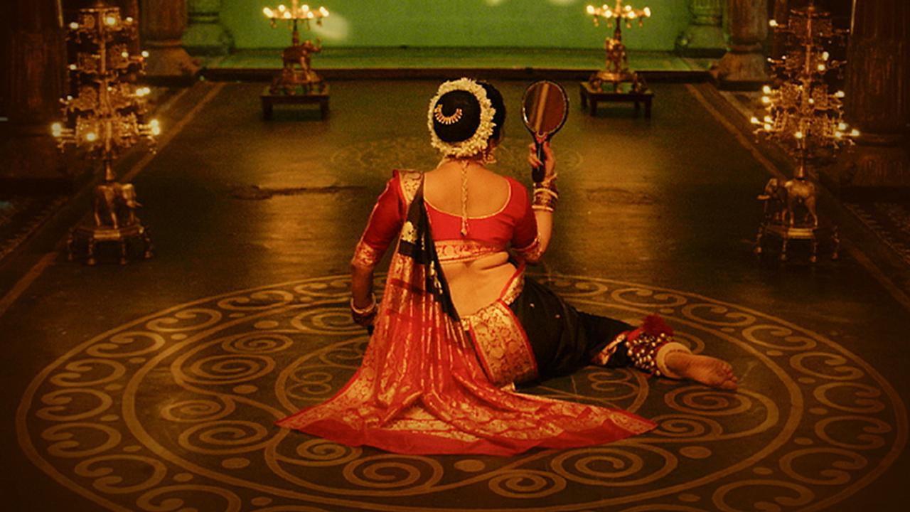 Chandramukhi 2022 movie scene
