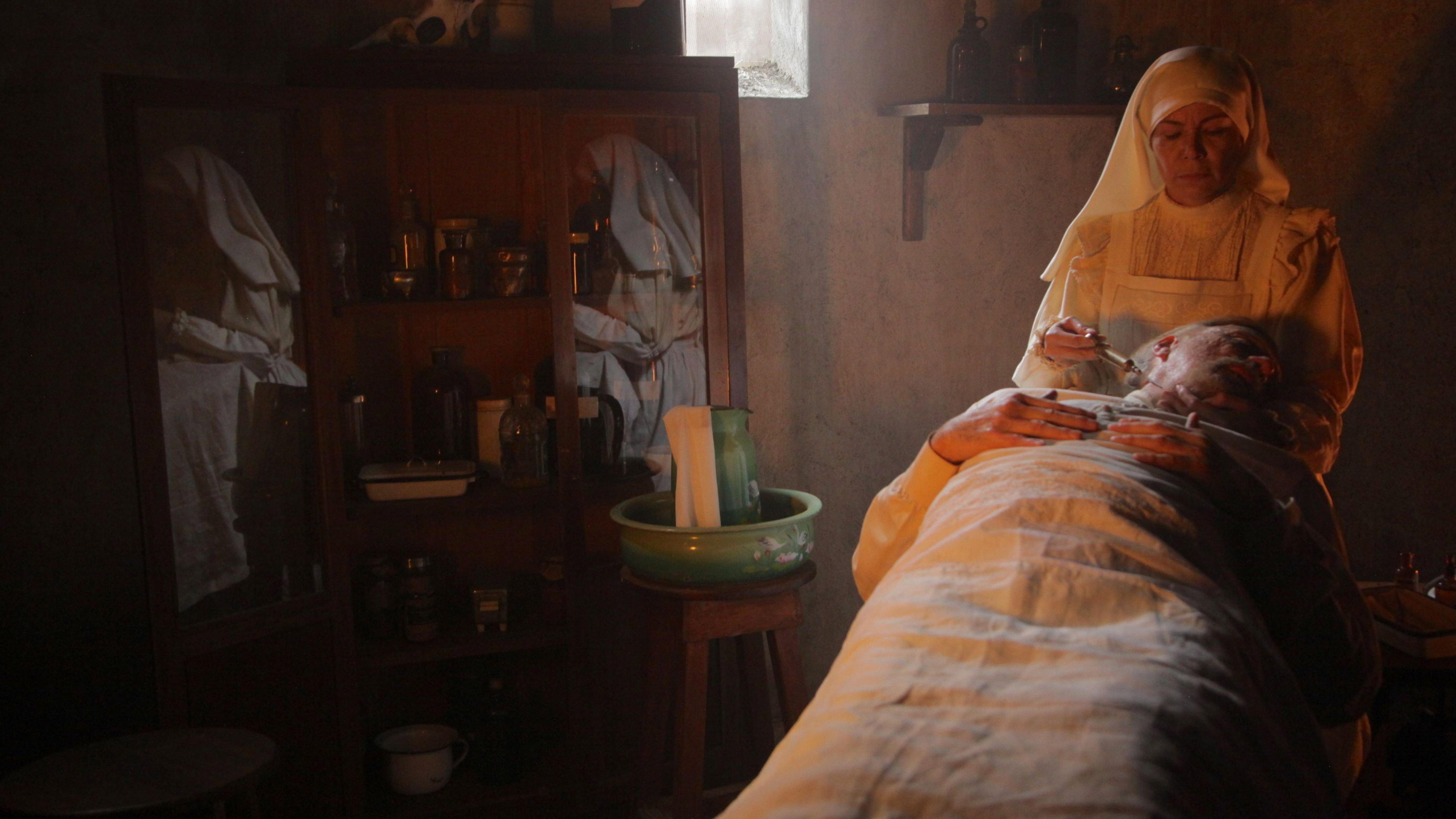 Knoche y los secretos de Buena Vista 2024 movie scene
