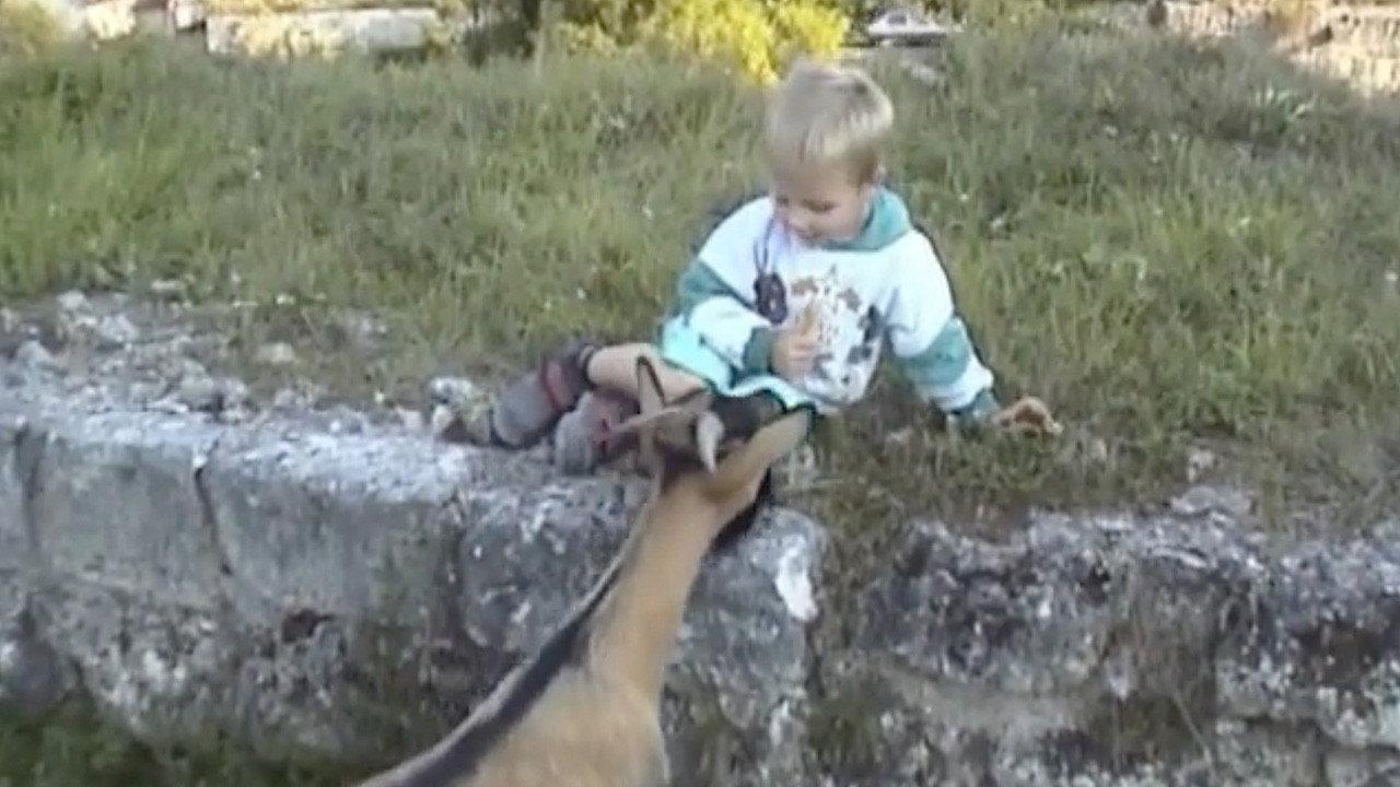Eh, papa!  movie scene