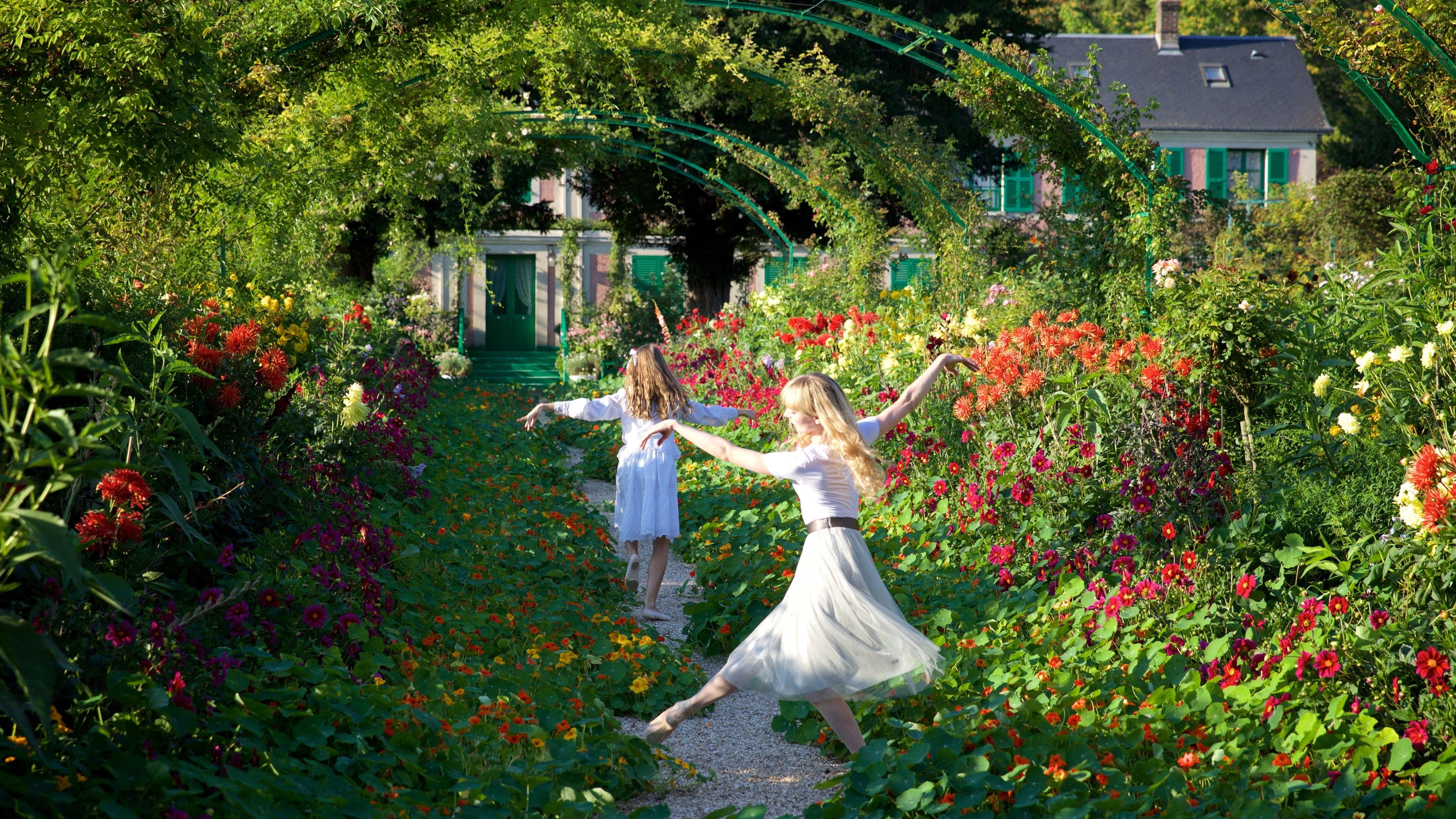 Dreams of Giverny 2017 movie scene