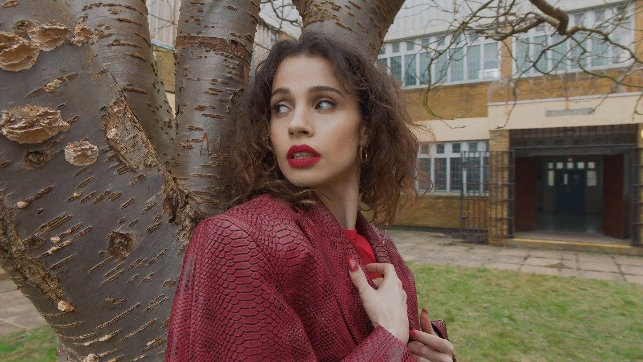 Loving in Stereo 2021 movie scene