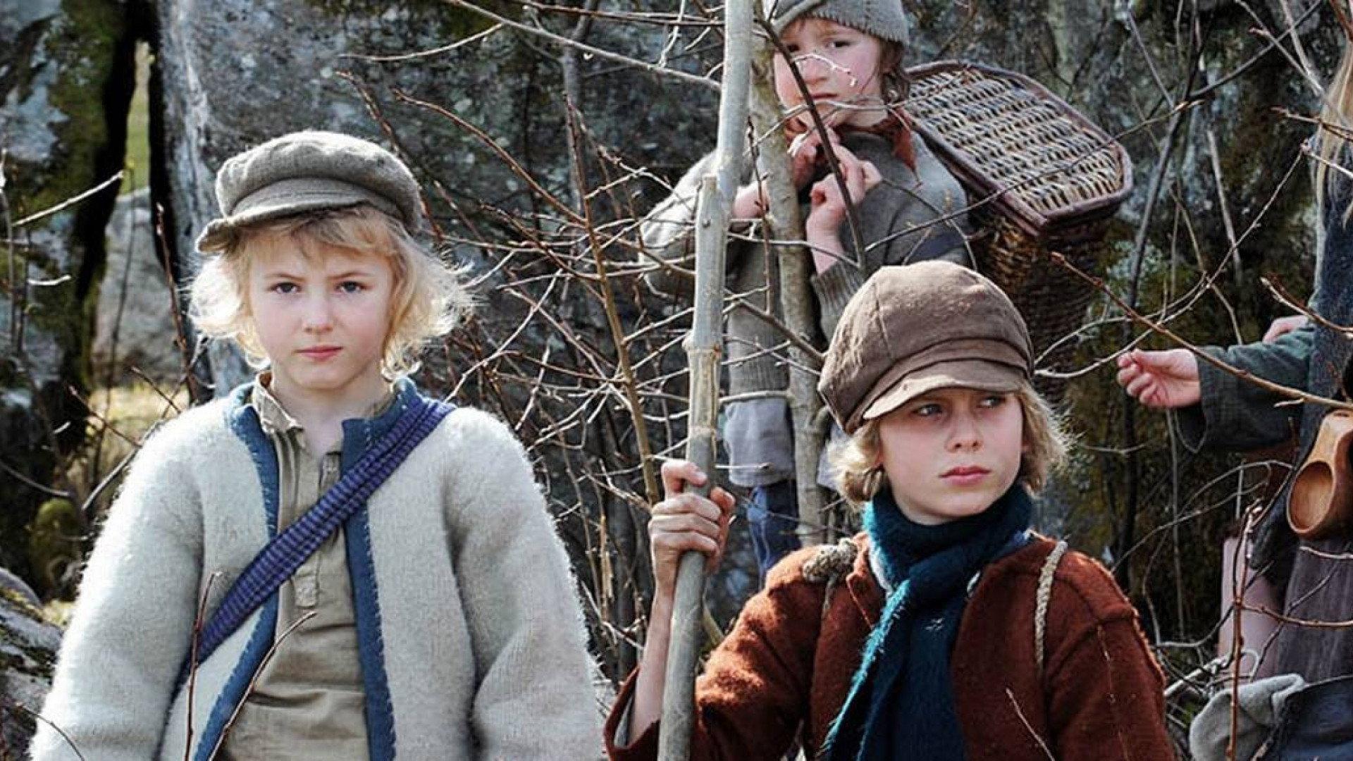 The Child Wanderers 2010 movie scene