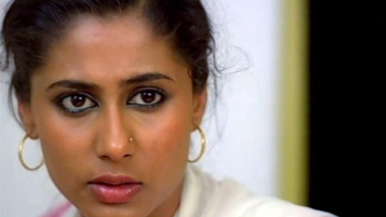 Bazaar 1982 movie scene
