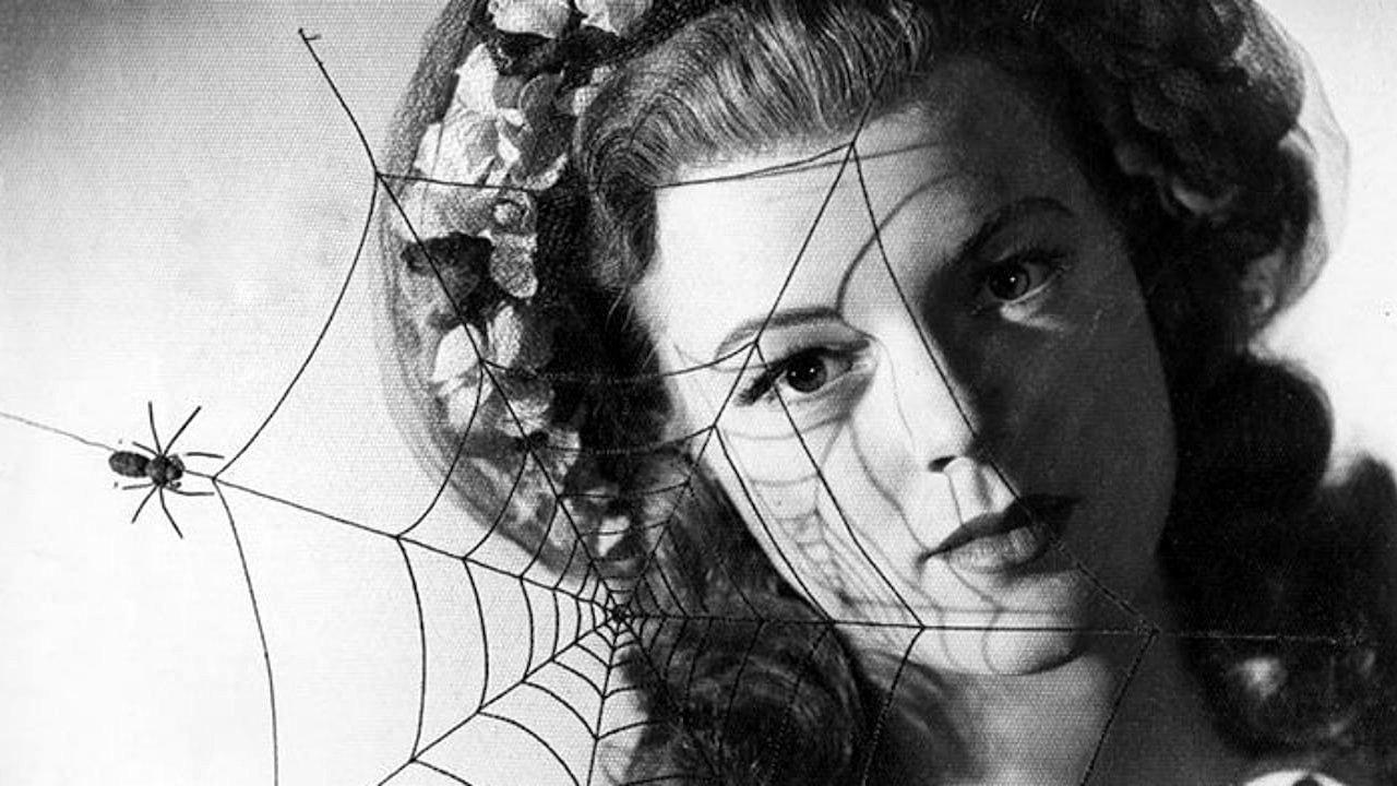 The Spider 1945 movie scene