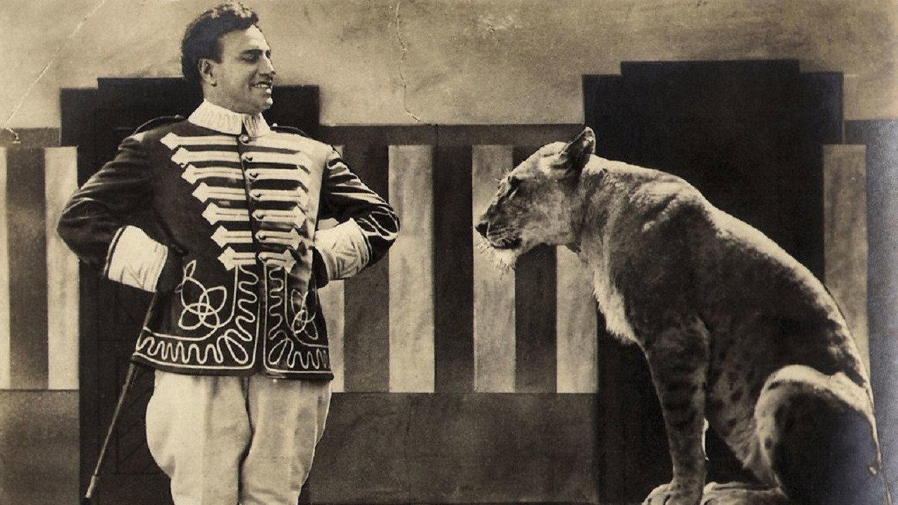 Maciste nella gabbia dei leoni 1926 movie scene