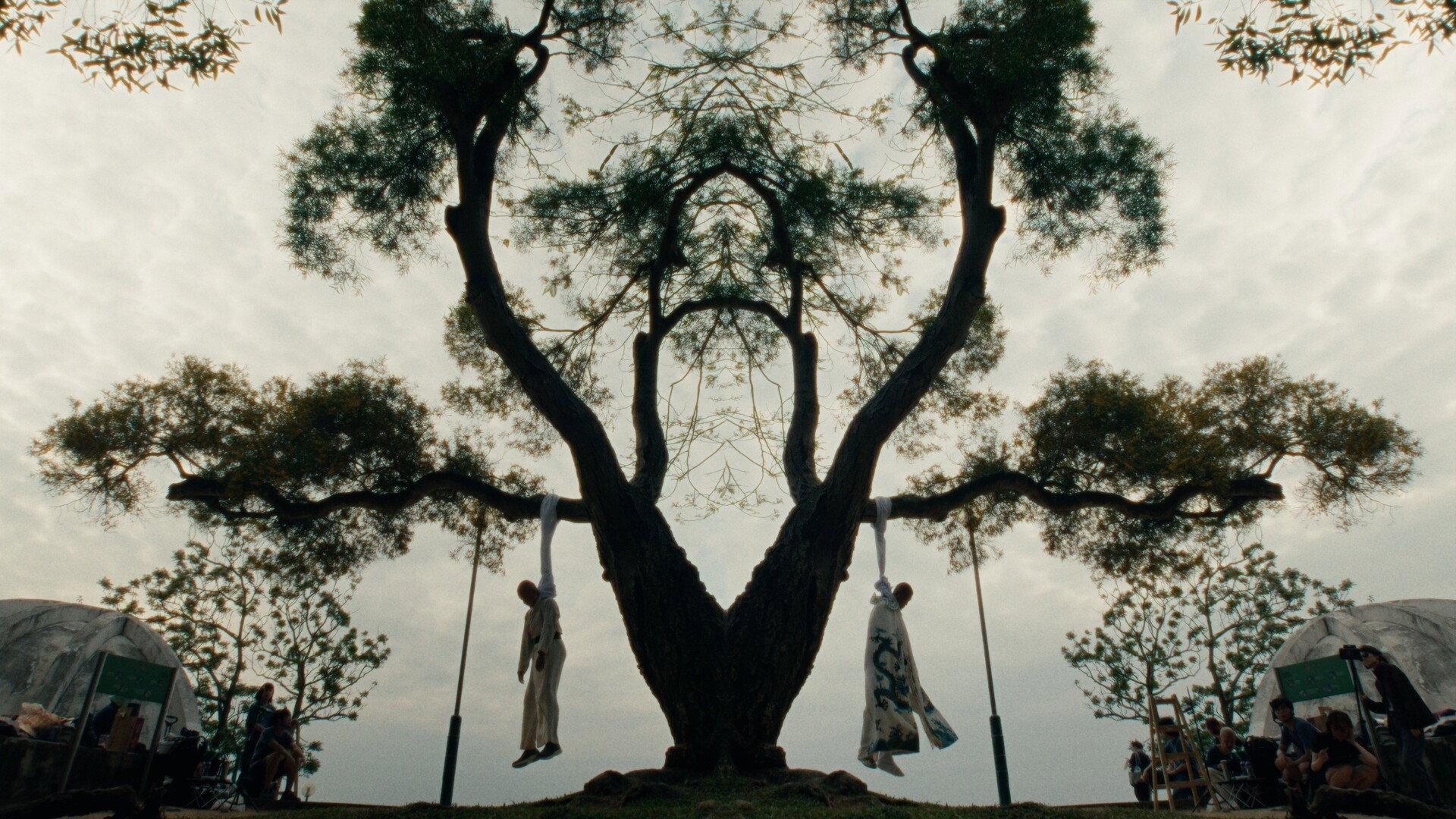 A Missing Scene from Floral Princess: An Untold Suicide of the Last Ming Emperor 2023 movie scene
