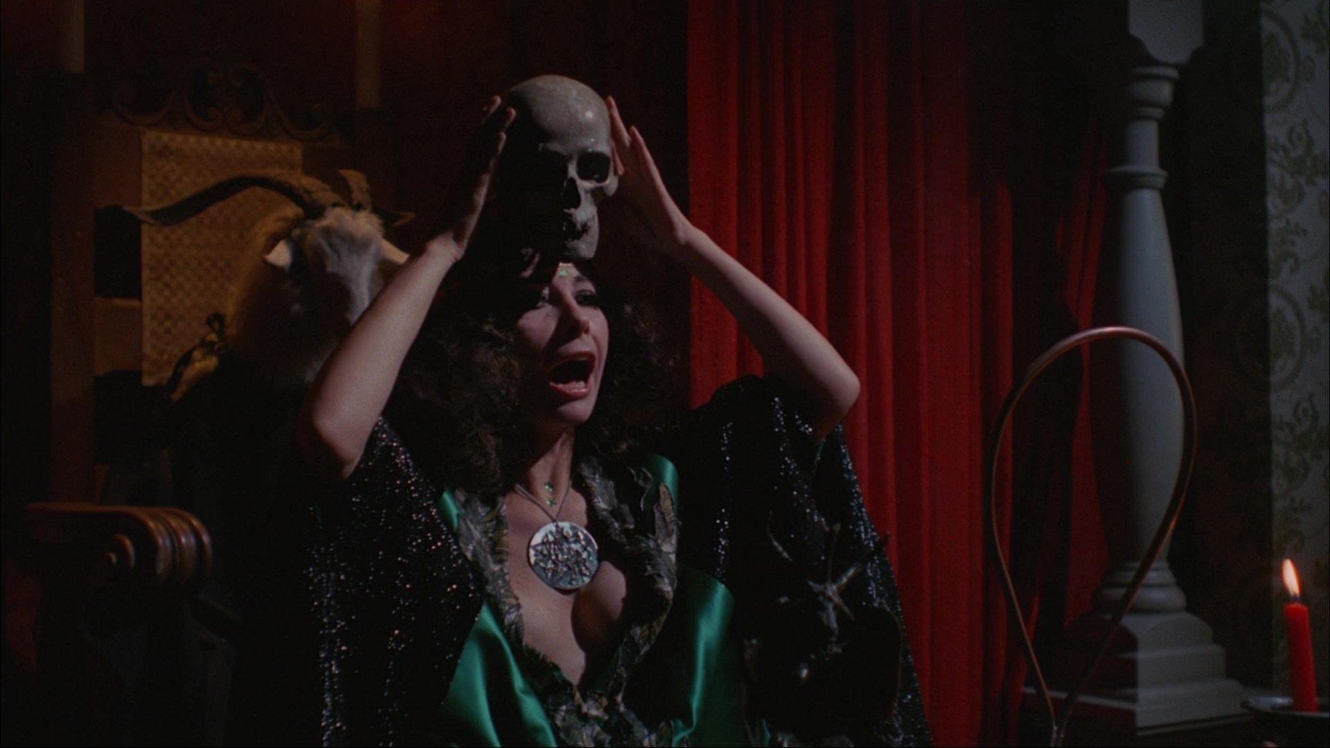 Simon, King of the Witches 1971 movie scene