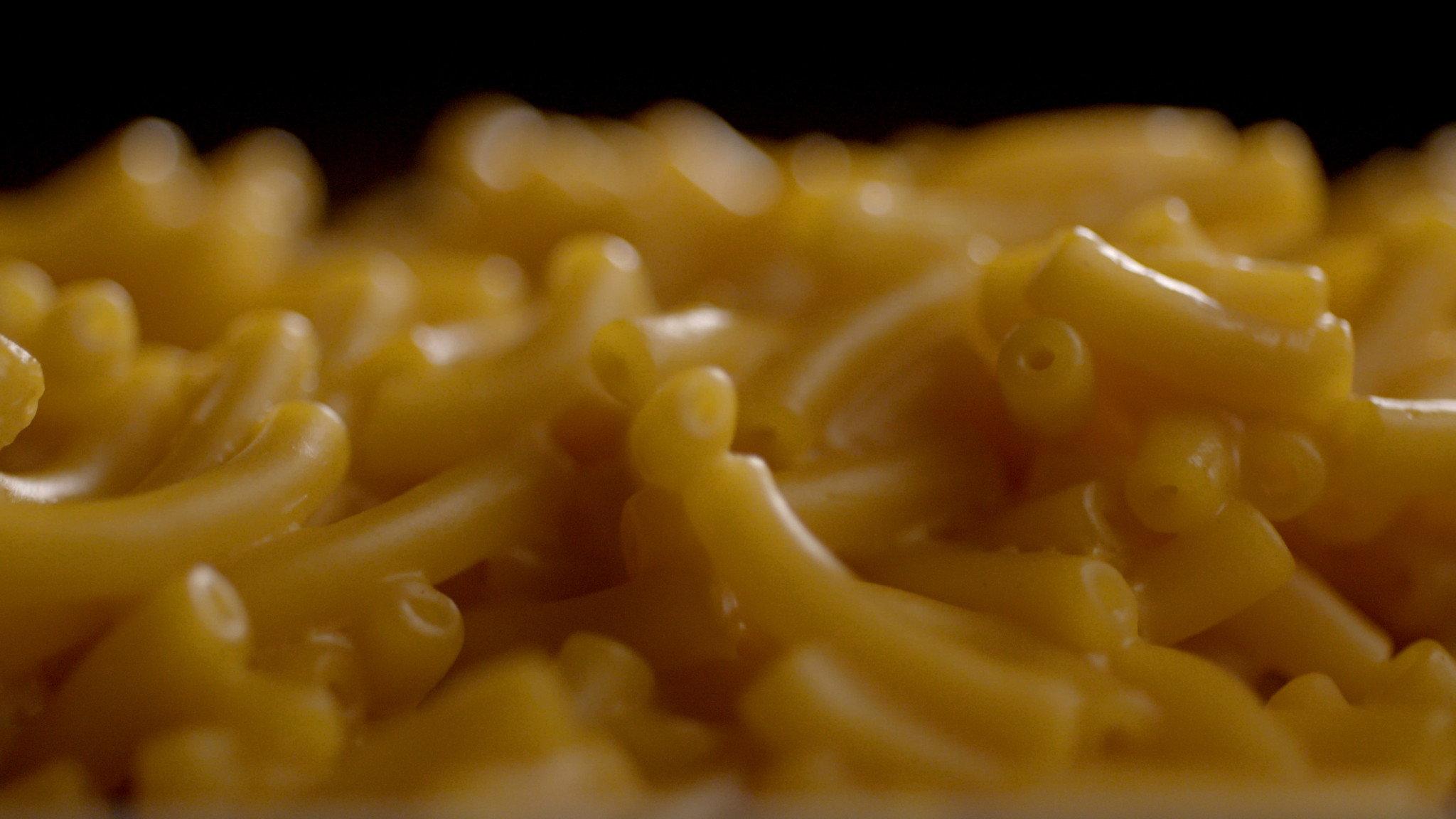 Jaune macaroni 2019 movie scene