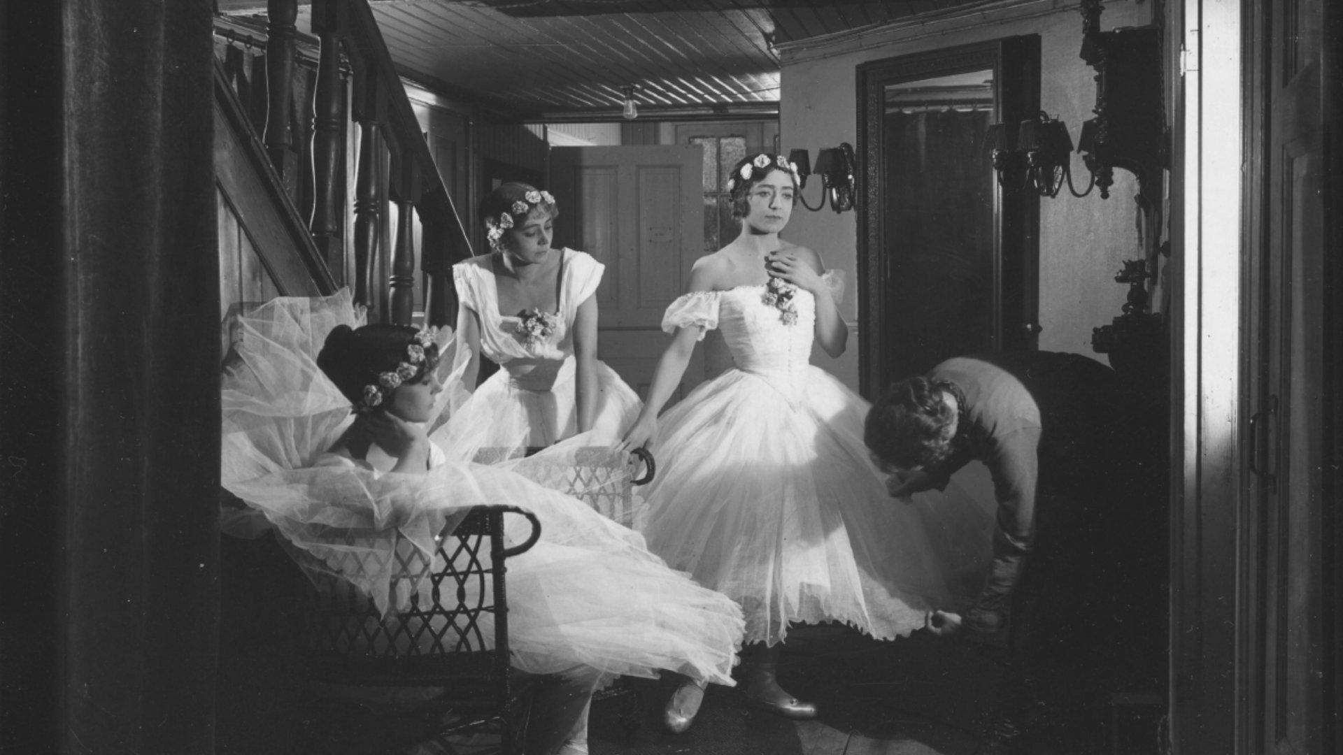 The Ballet’s Prima-donna 1916 movie scene