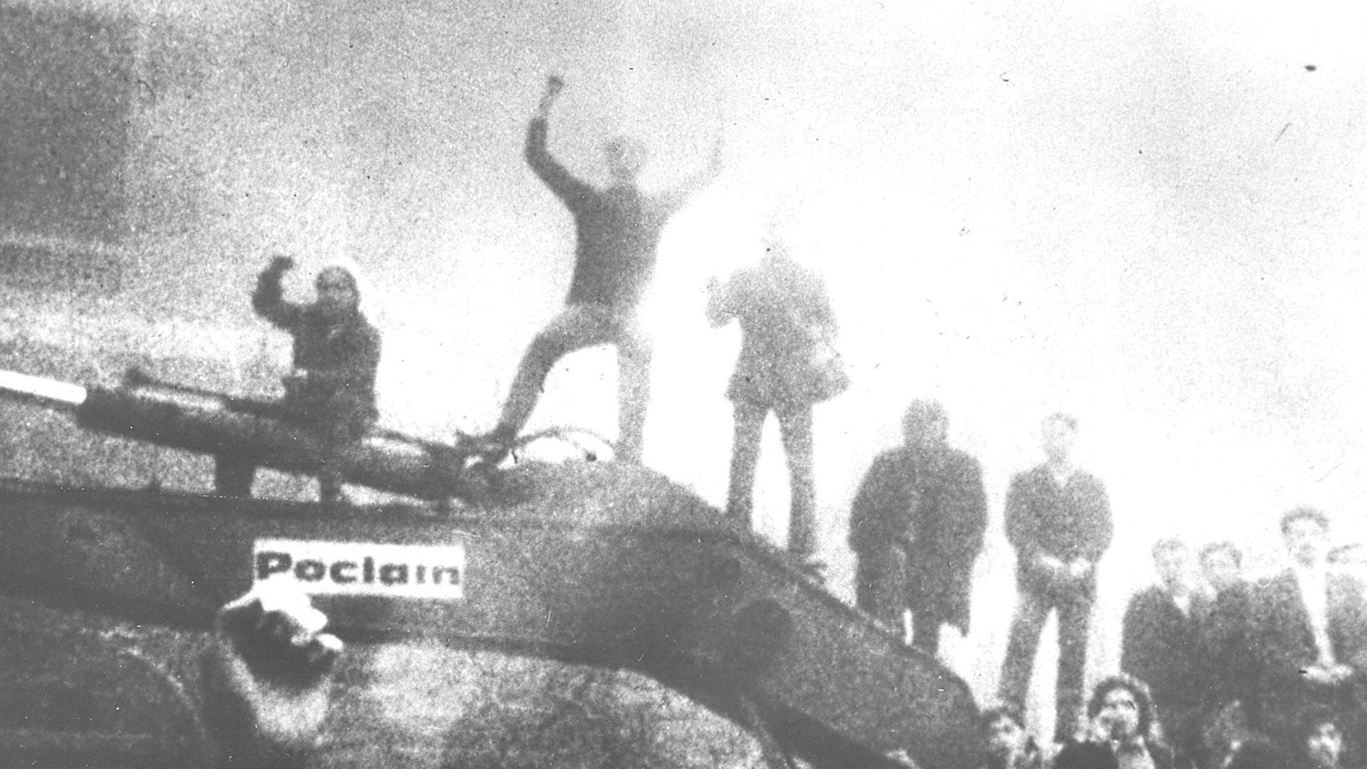The Battle of Chile: Part I 1975 movie scene