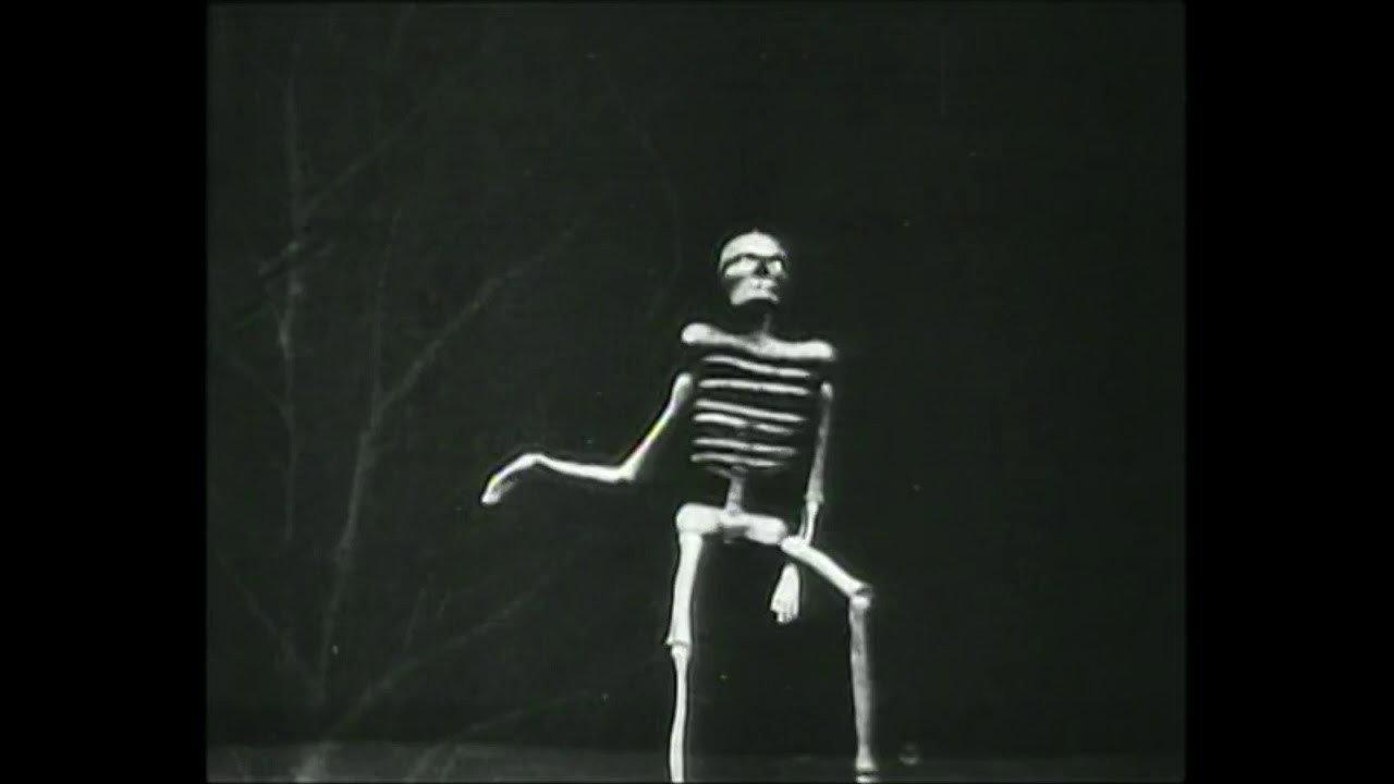 The Dancing Skeleton 1898 movie scene