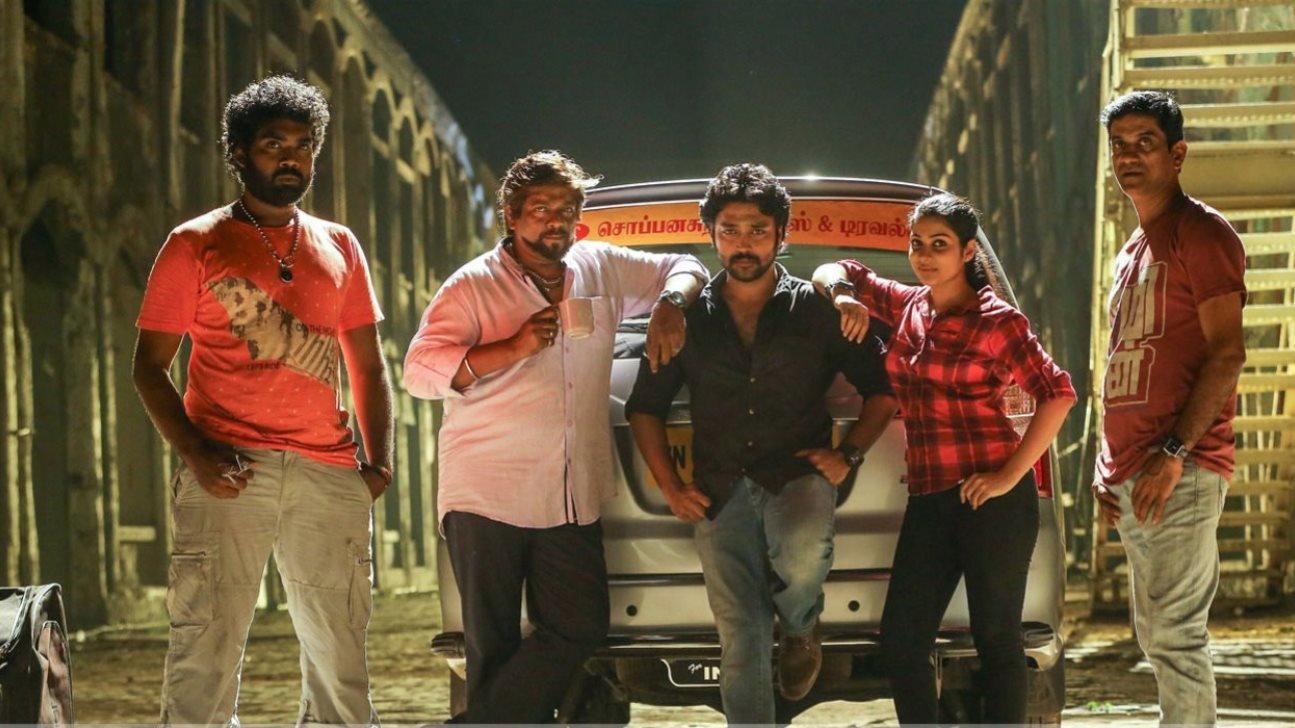 Thittam Pottu Thirudura Koottam 2019 movie scene