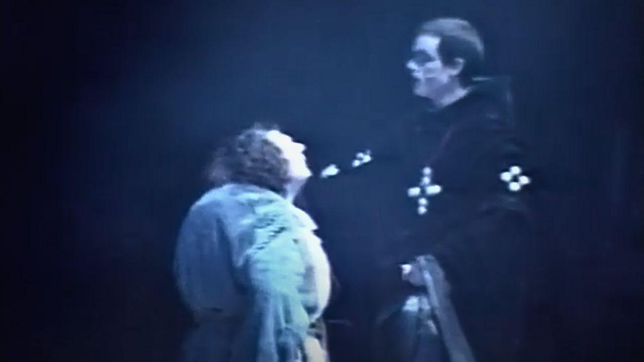 El jorobado de Paris 1993 movie scene