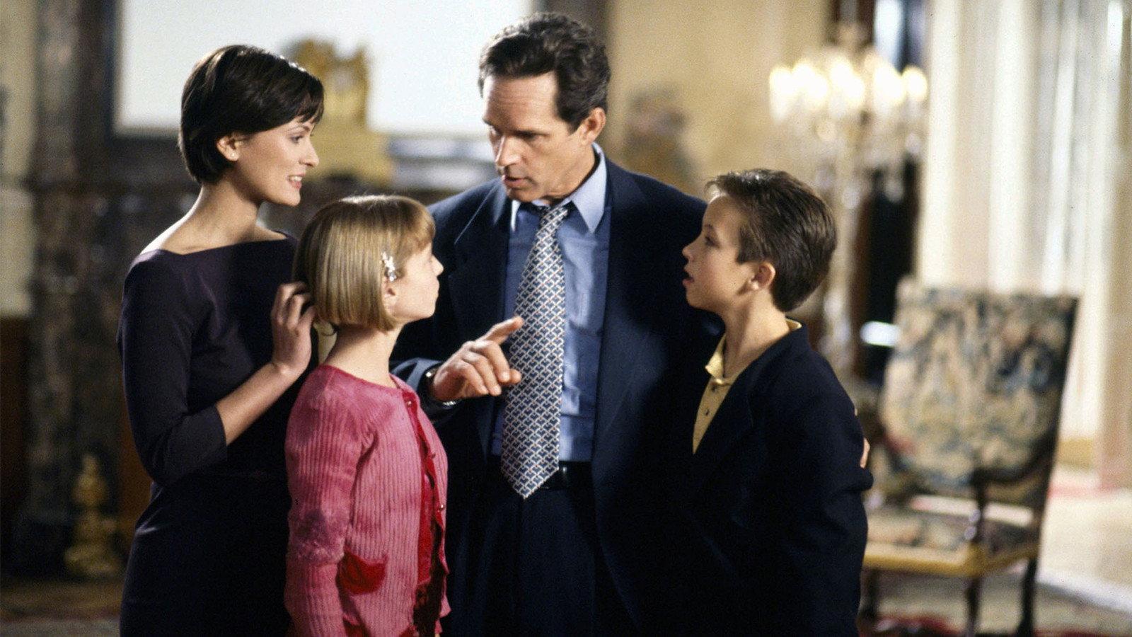 Au Pair II 2001 movie scene
