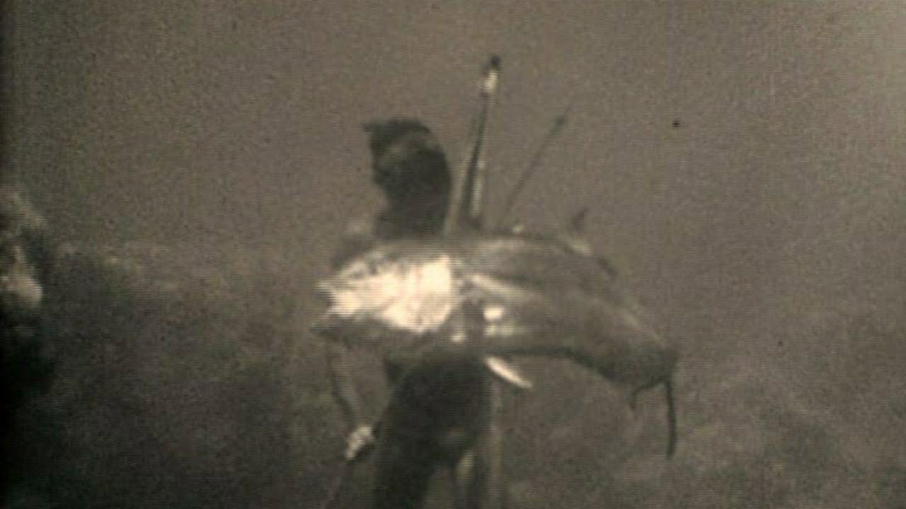 At a Depth of Eighteen Meters 1943 movie scene