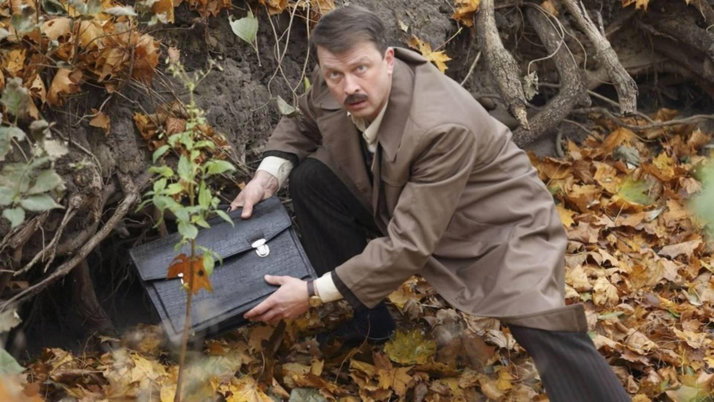 Aldrich Ames: Traitor Within 1998 movie scene