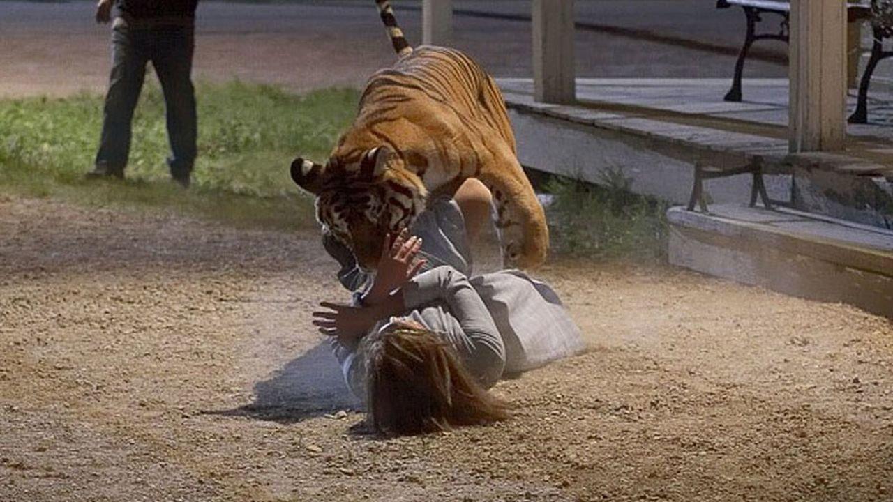 Maneater 2007 movie scene