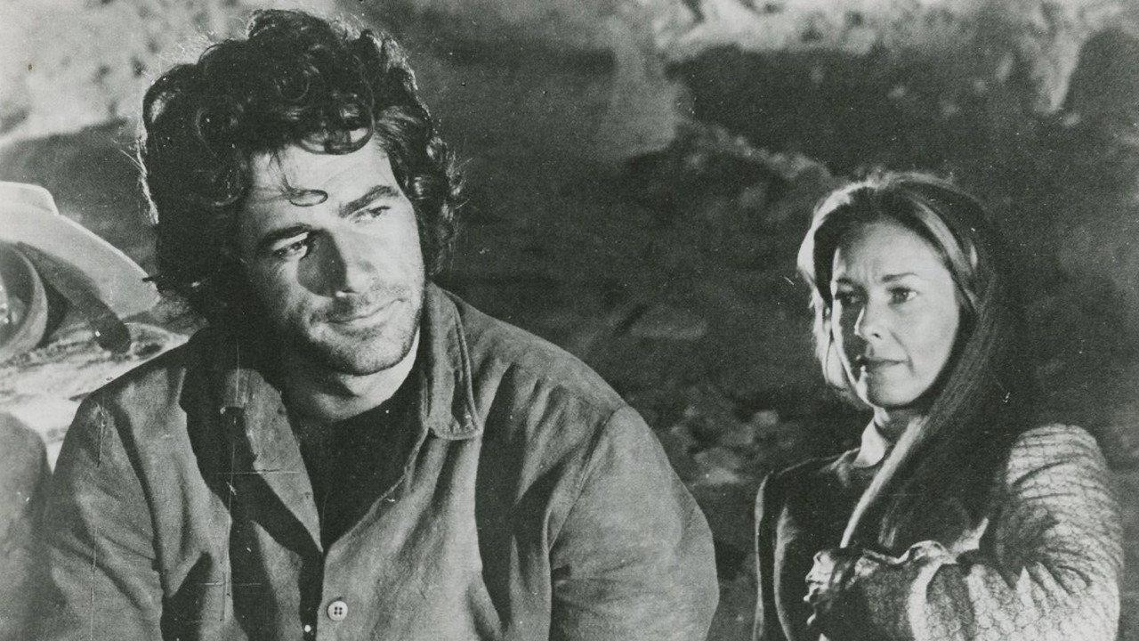Molly and Lawless John 1972 movie scene