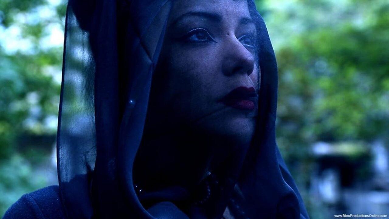 The Black Widow 2014 movie scene