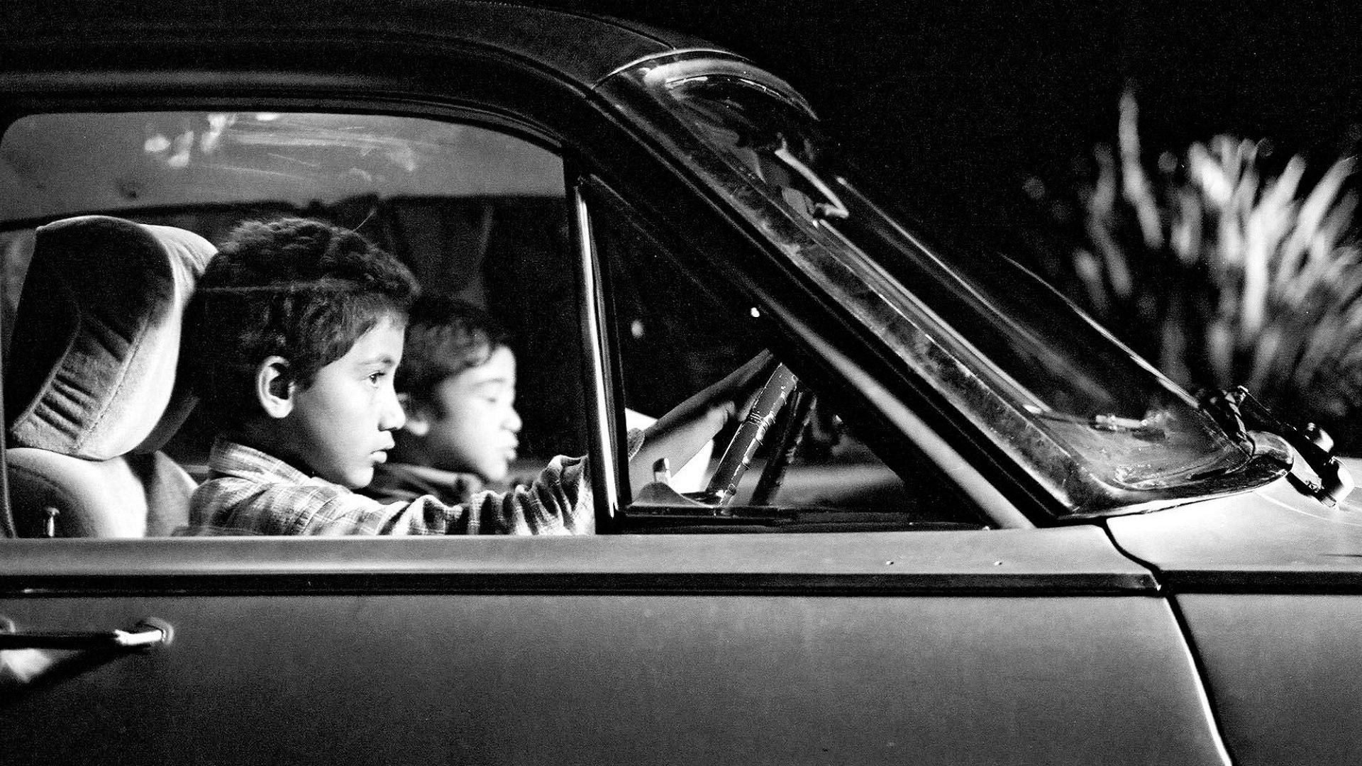 Two Cars, One Night 2004 movie scene