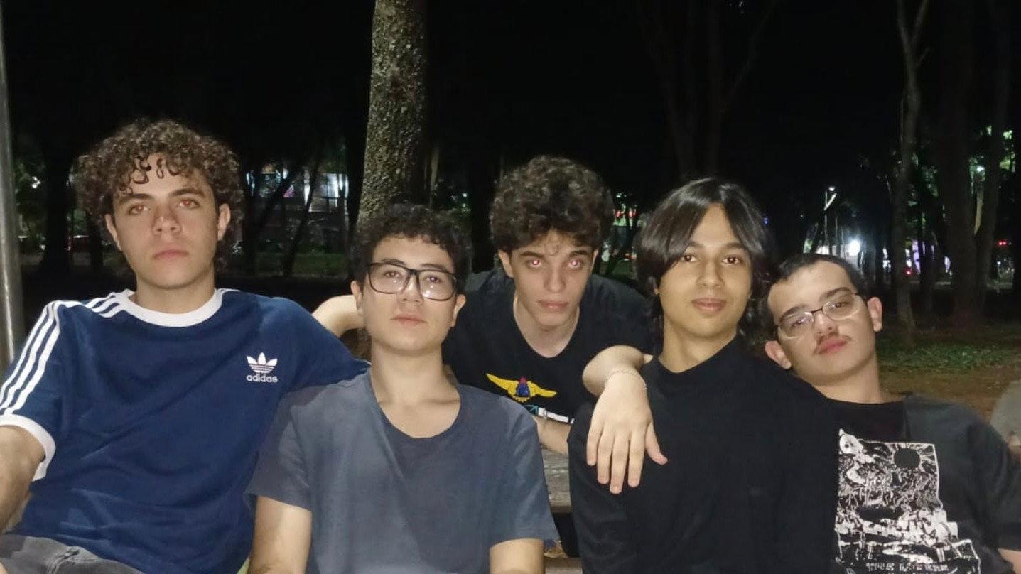 Amigos do Helton 2026 movie scene