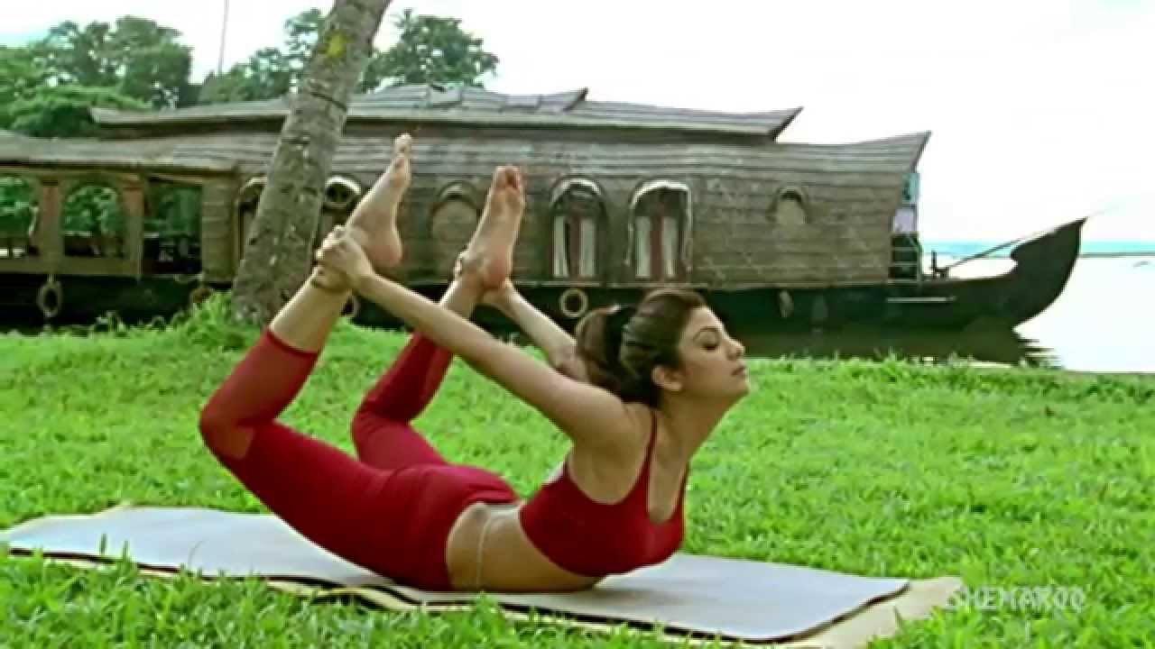 Shilpa's Yoga 2007 movie scene