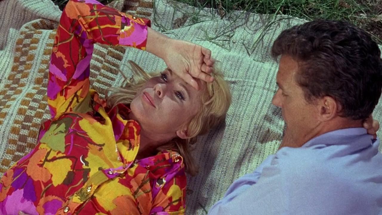 Story of a Woman 1970 movie scene