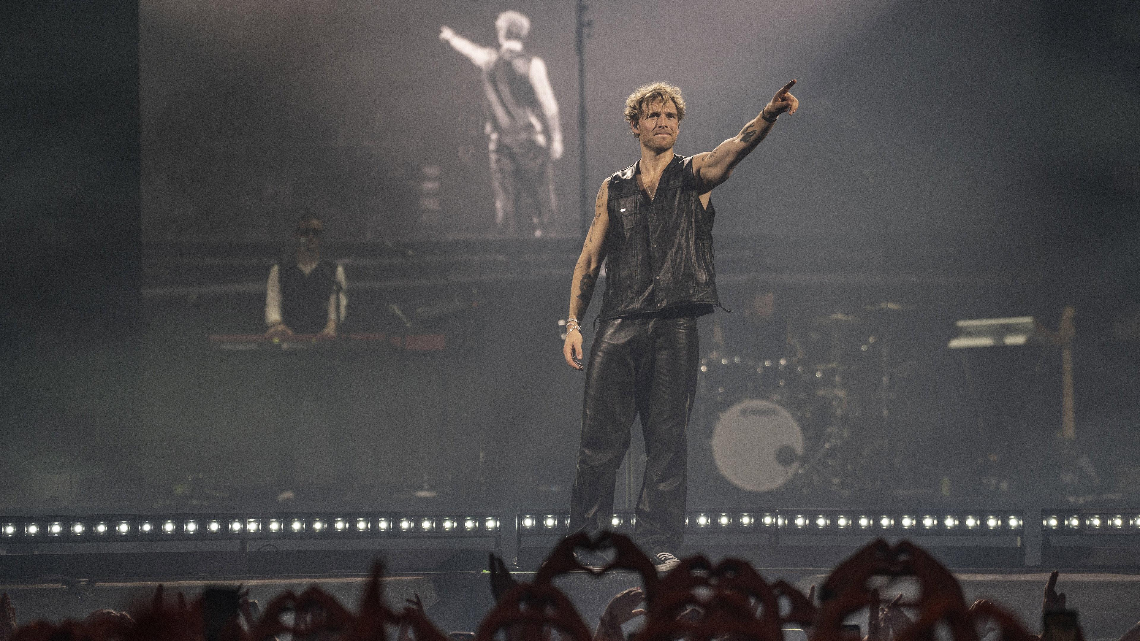 Christopher - A Beautiful Live Tour 2024 movie scene