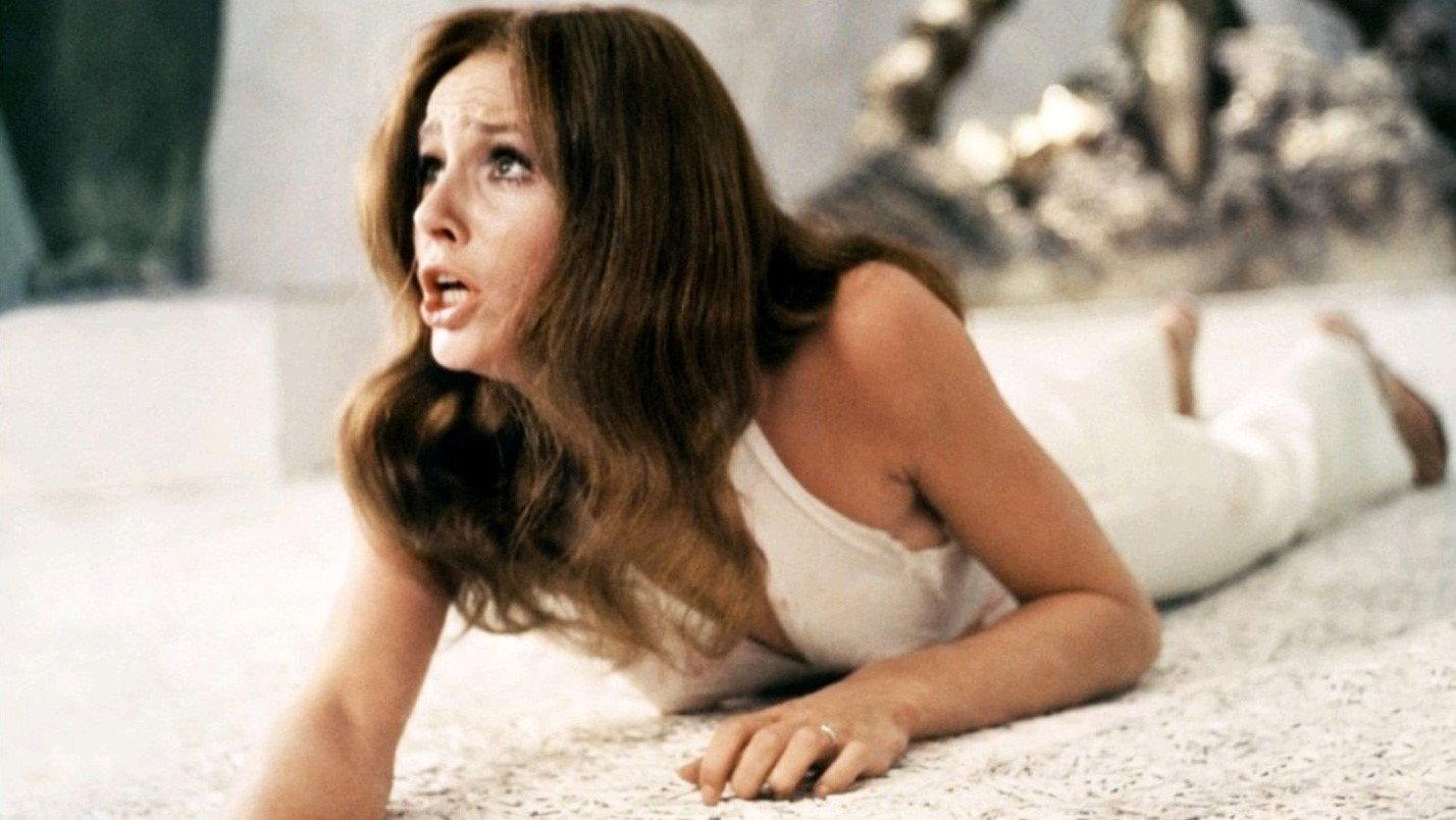 The Bird with the Crystal Plumage 1970 movie scene