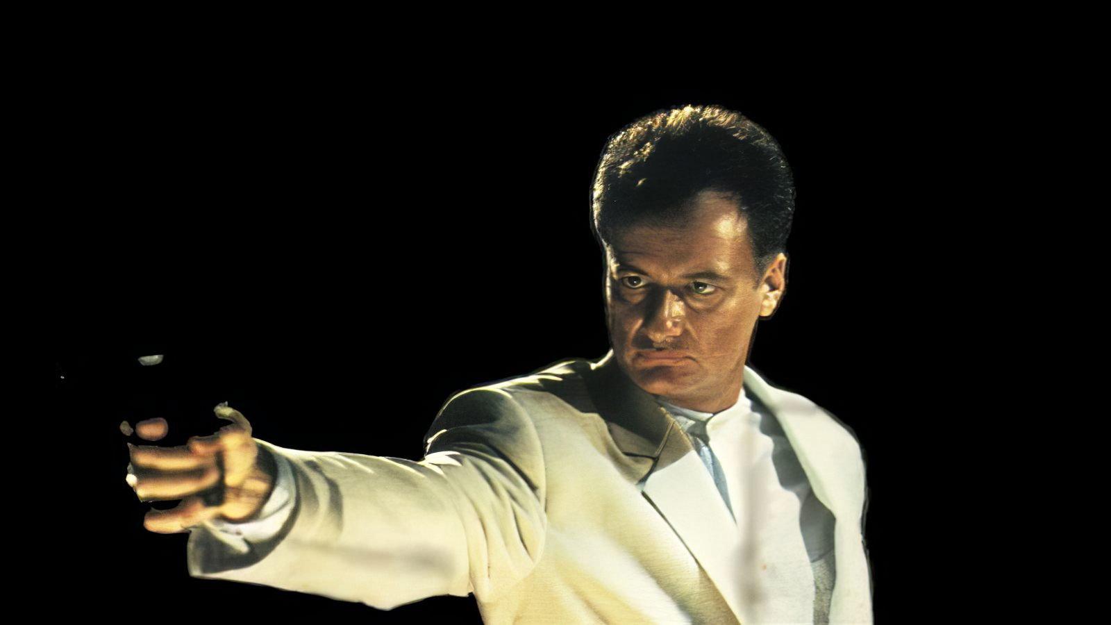 Deep Red 1994 movie scene