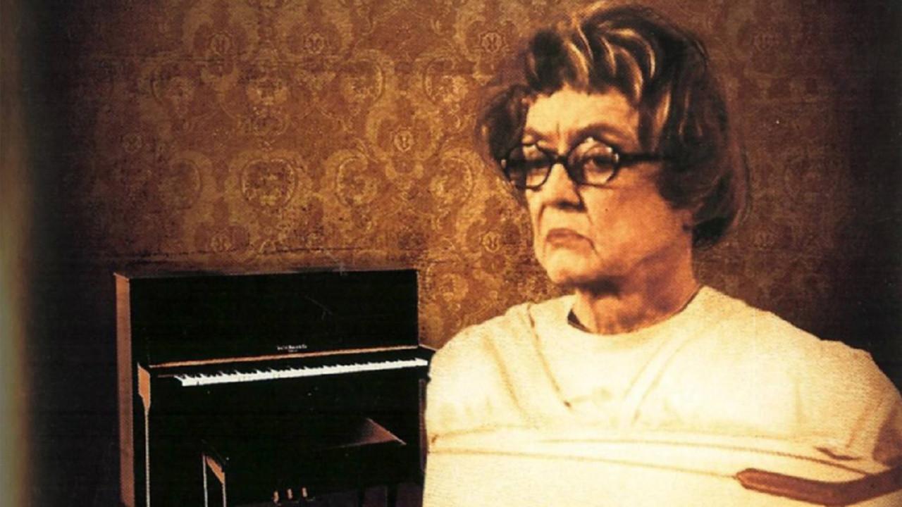 A Piano for Mrs. Cimino 1982 movie scene