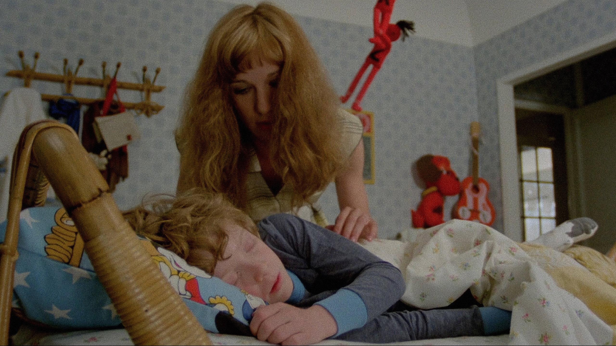 Shock 1977 movie scene