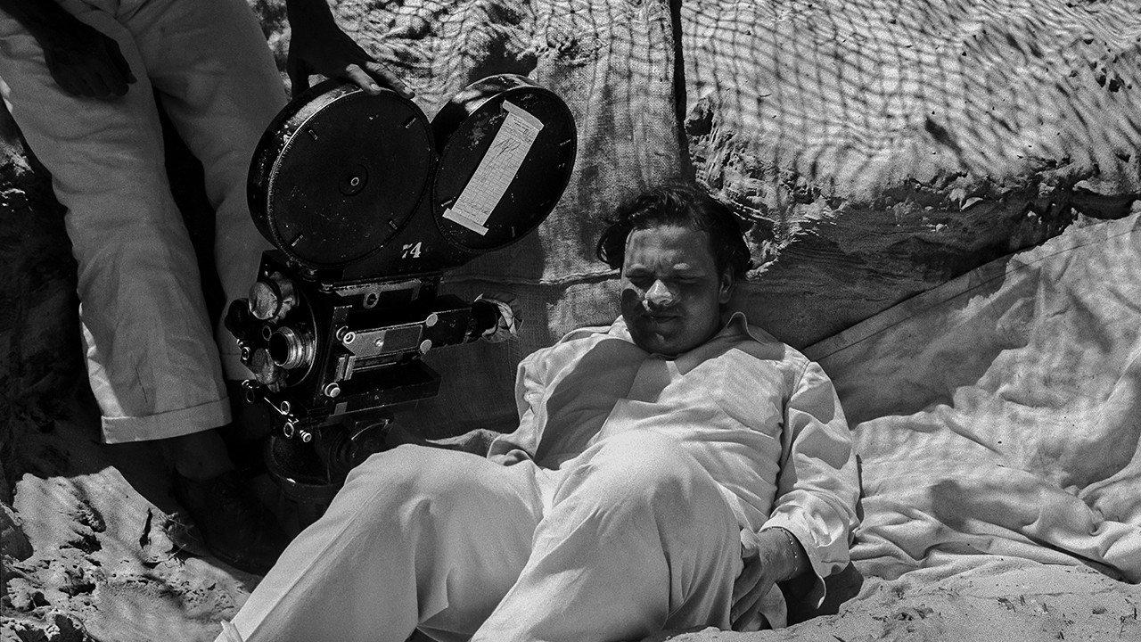 The Welles Raft 2022 movie scene