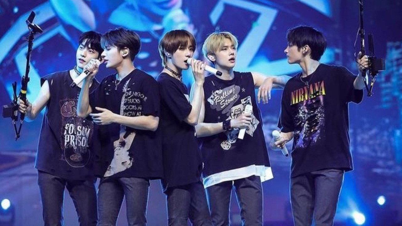 2022 TXT FANLIVE MOA X TOGETHER 2022 movie scene