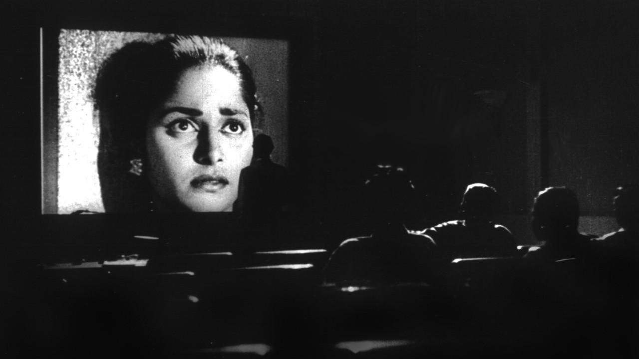 Kaagaz Ke Phool 1959 movie scene