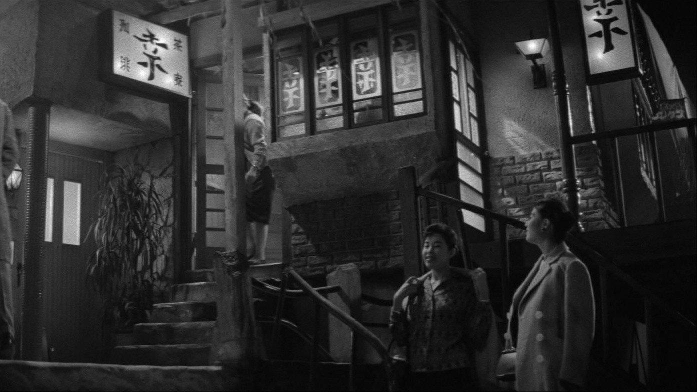 City with Beasts 1958 movie scene