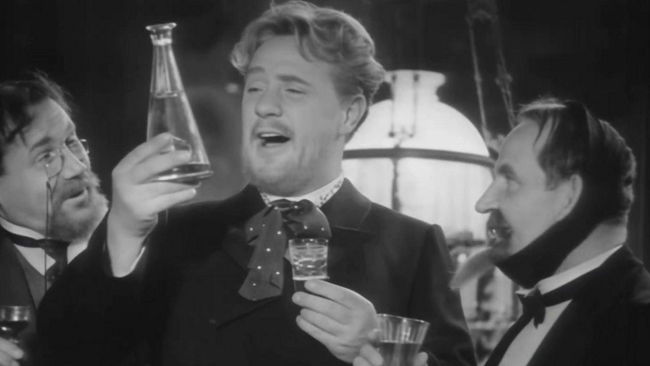 Man in a Shell 1939 movie scene