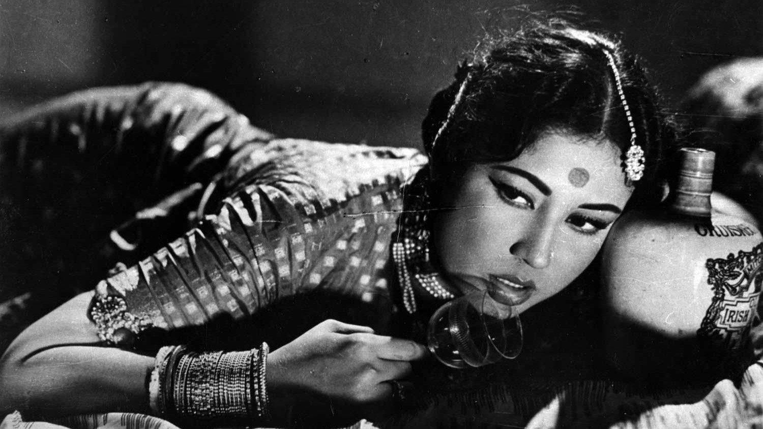 Sahib Bibi Aur Ghulam 1962 movie scene